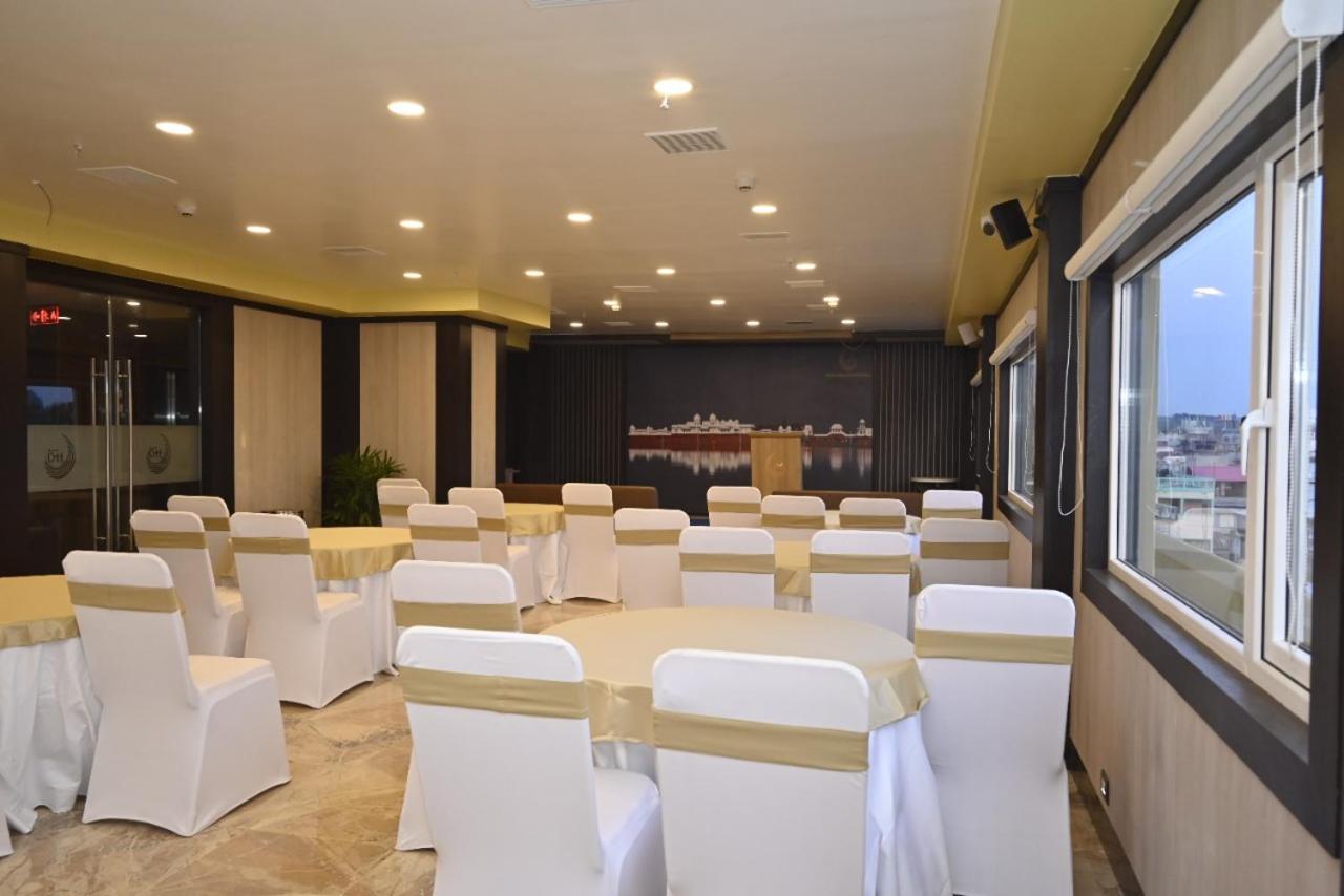 Hotel Rimi International Agartala Exterior foto